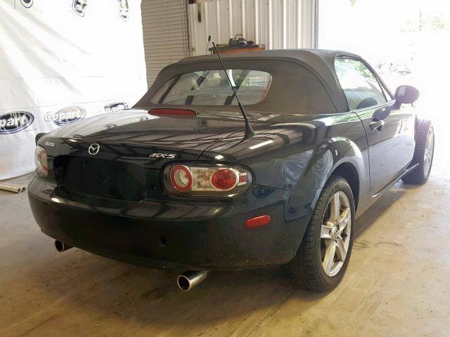 JM1NC25F260115942 - 2006 MAZDA MX-5 MIATA BLACK photo 4