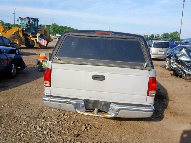 1B7GL22X81S162041 - 2001 DODGE DAKOTA GRAY photo 6