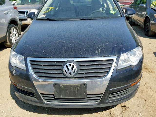 WVWUK73C98E174819 - 2008 VOLKSWAGEN PASSAT TUR BLACK photo 9