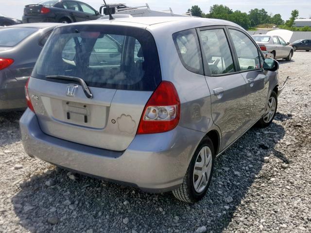 JHMGD37478S068890 - 2008 HONDA FIT GRAY photo 4