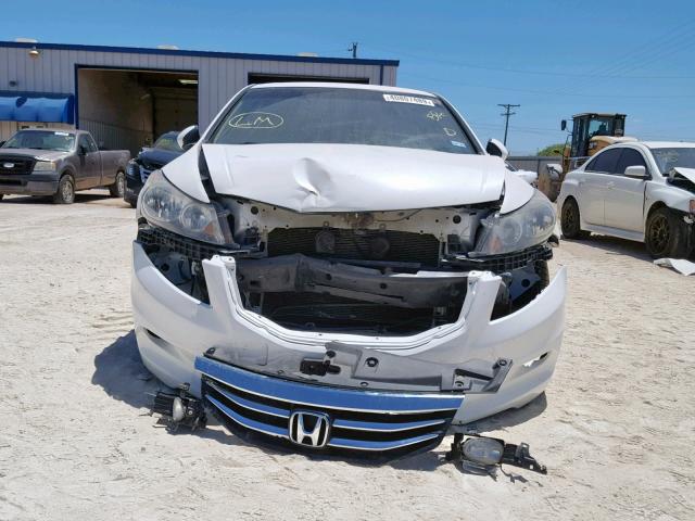 1HGCP3F83CA026552 - 2012 HONDA ACCORD EXL WHITE photo 9