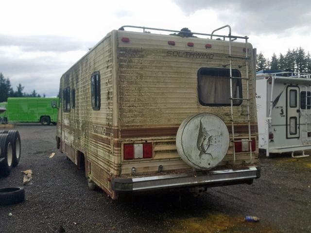 1GDJP37W5F3503733 - 1985 GMC MOTOR HOME BEIGE photo 3