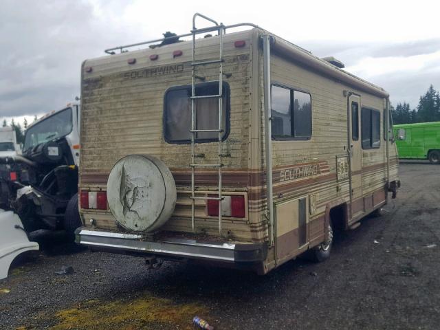 1GDJP37W5F3503733 - 1985 GMC MOTOR HOME BEIGE photo 4