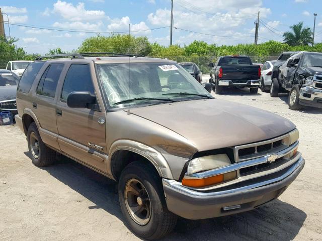 1GNCS13X24K142566 - 2004 CHEVROLET BLAZER BROWN photo 1