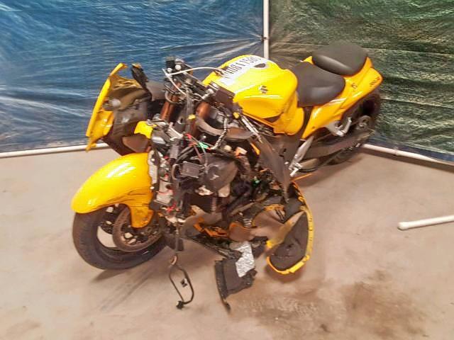 JS1GX72BXD2101486 - 2013 SUZUKI GSX1300 RA YELLOW photo 2