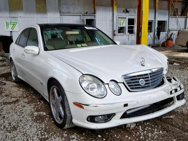 WDBUF65JX5A658588 - 2005 MERCEDES-BENZ E 320 WHITE photo 1