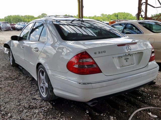 WDBUF65JX5A658588 - 2005 MERCEDES-BENZ E 320 WHITE photo 3