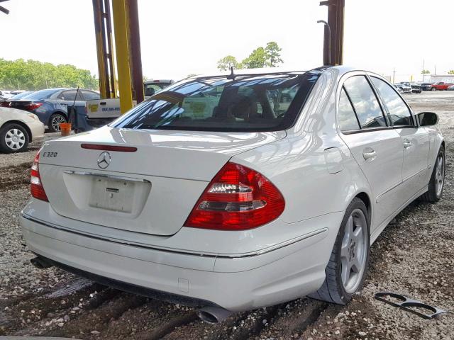 WDBUF65JX5A658588 - 2005 MERCEDES-BENZ E 320 WHITE photo 4