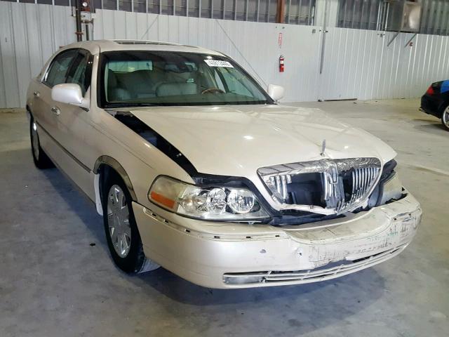 1LNHM83W63Y637689 - 2003 LINCOLN TOWN CAR C BEIGE photo 1