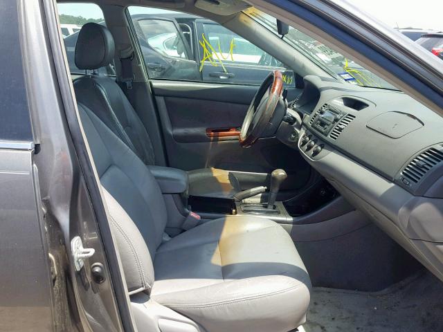 4T1BE32K83U694956 - 2003 TOYOTA CAMRY LE GRAY photo 5