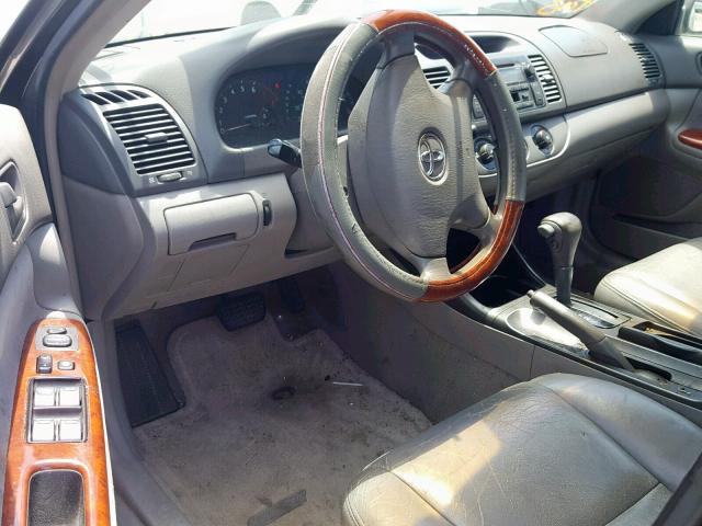 4T1BE32K83U694956 - 2003 TOYOTA CAMRY LE GRAY photo 9