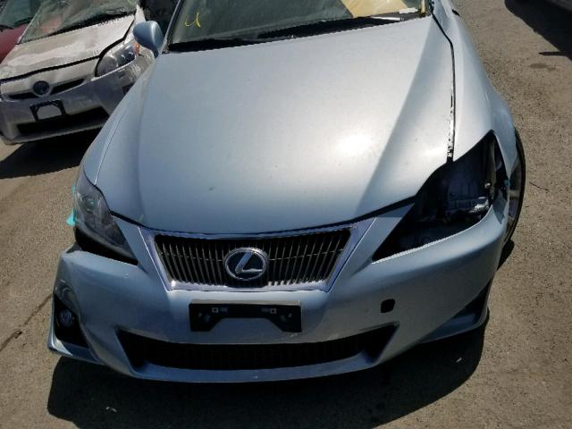 JTHBF5C2XB5150669 - 2011 LEXUS IS 250 BLUE photo 7