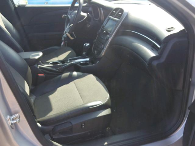 1G11C5SL6FF128810 - 2015 CHEVROLET MALIBU 1LT 银色 照片 5