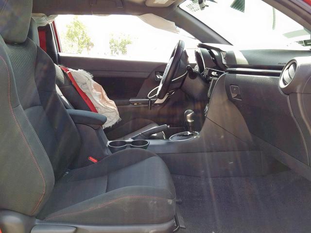 JTKJF5C77GJ025970 - 2016 TOYOTA SCION TC RED photo 5