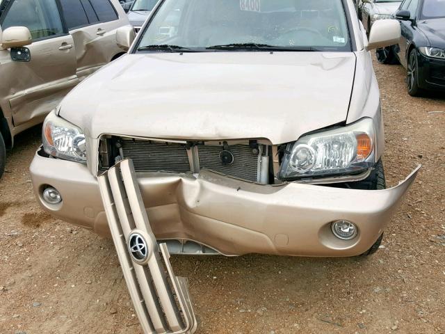 JTEEP21A940006238 - 2004 TOYOTA HIGHLANDER TAN photo 9