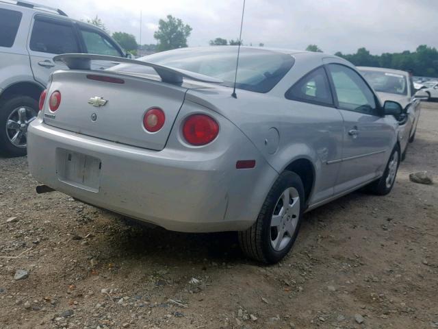 1G1AK12F357621259 - 2005 CHEVROLET COBALT SILVER photo 4