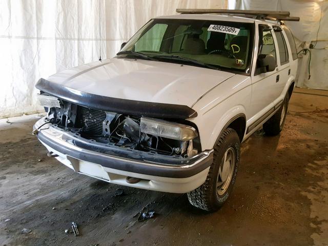 1GNDT13W5Y2174524 - 2000 CHEVROLET BLAZER WHITE photo 10