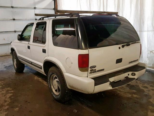 1GNDT13W5Y2174524 - 2000 CHEVROLET BLAZER WHITE photo 3