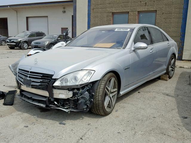 WDDNG77X08A174837 - 2008 MERCEDES-BENZ S 63 AMG SILVER photo 2
