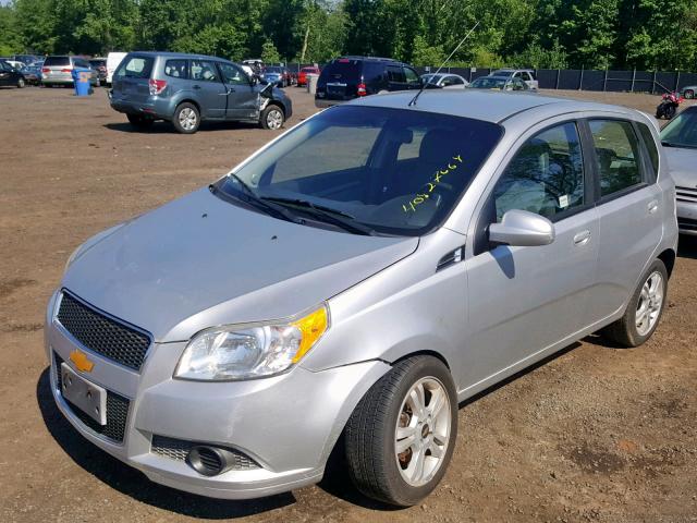 KL1TD6DE9BB226143 - 2011 CHEVROLET AVEO LS SILVER photo 2