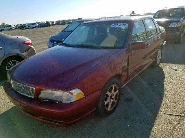 YV1LS5647W1420429 - 1998 VOLVO S70 GLT RED photo 2