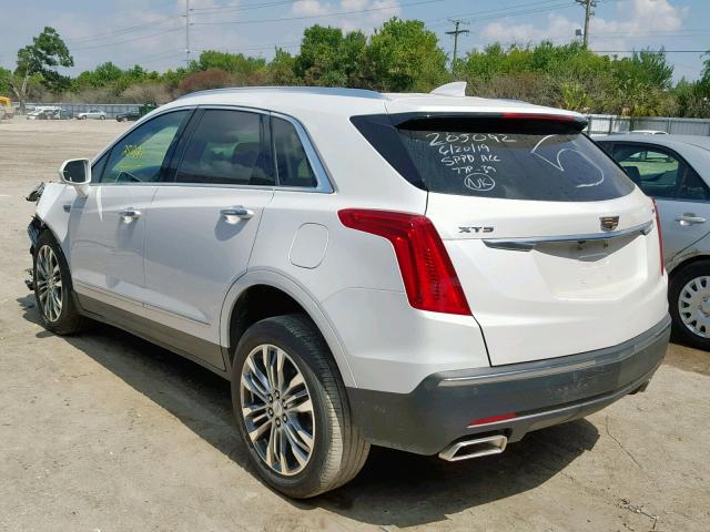 1GYKNERS3JZ228321 - 2018 CADILLAC XT5 PREMIU WHITE photo 3