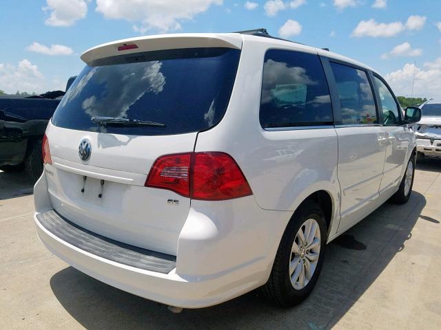 2C4RVABG5CR194060 - 2012 VOLKSWAGEN ROUTAN SE WHITE photo 4