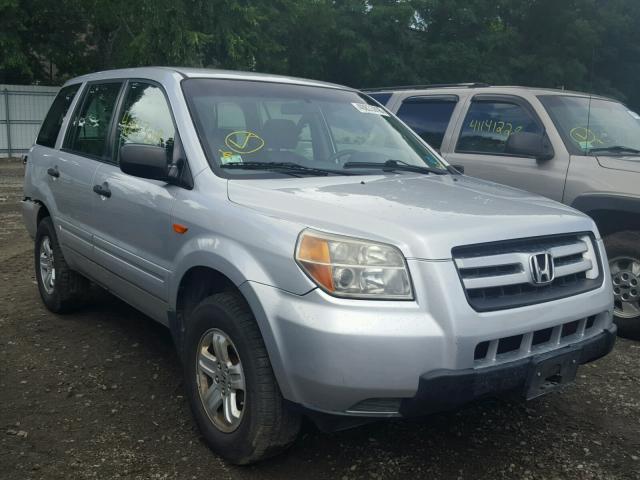 2HKYF18136H525733 - 2006 HONDA PILOT LX SILVER photo 1