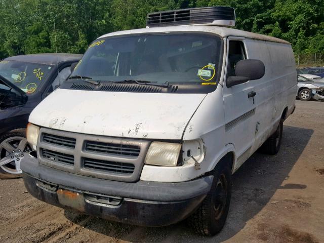 2B7LB31Z9WK125706 - 1998 DODGE RAM VAN B3 WHITE photo 2