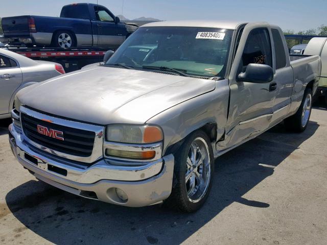 2GTEC19V241216573 - 2004 GMC NEW SIERRA SILVER photo 2