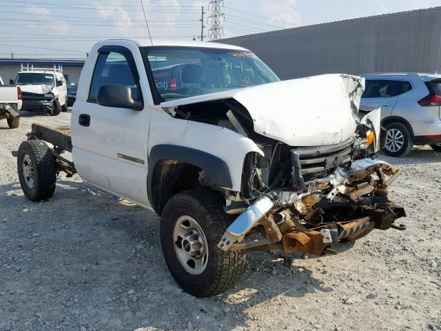 1GTHC24U95E170449 - 2005 GMC SIERRA C25 WHITE photo 1