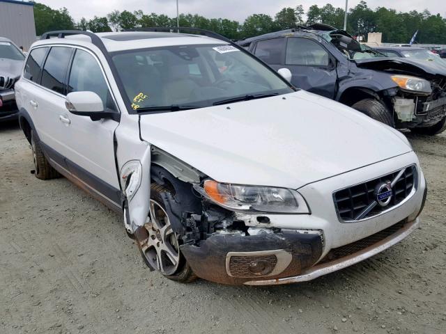 YV4902BZ2D1152194 - 2013 VOLVO XC70 T6 WHITE photo 1