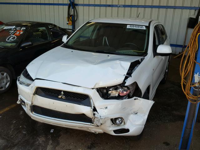 JA4AP4AU5CZ001289 - 2012 MITSUBISHI OUTLANDER WHITE photo 2