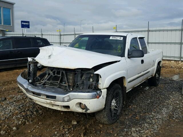 2GTEK19T531382621 - 2003 GMC NEW SIERRA WHITE photo 2