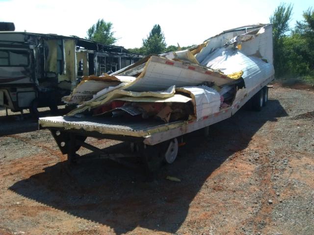 1UYVS2538GU494515 - 2016 UTILITY TRAILER WHITE photo 3