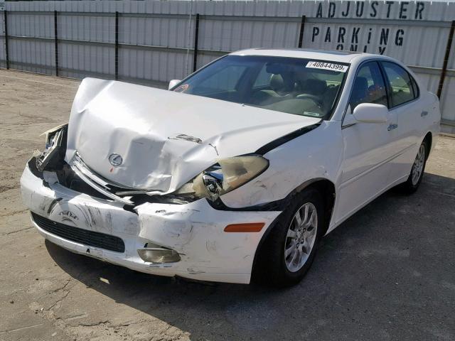 JTHBA30G045015075 - 2004 LEXUS ES 330 WHITE photo 2