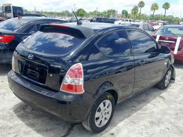 KMHCM36C89U133370 - 2009 HYUNDAI ACCENT GS BLACK photo 4