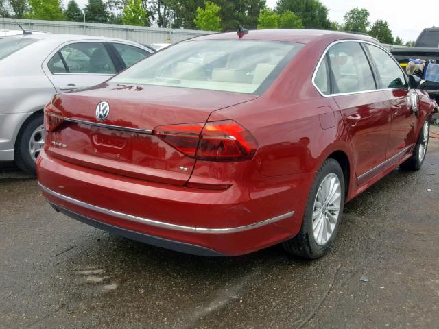 1VWBT7A31HC032030 - 2017 VOLKSWAGEN PASSAT SE RED photo 4