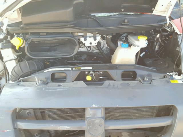 3C6TRVDG9HE536642 - 2017 RAM PROMASTER 白色 照片 7