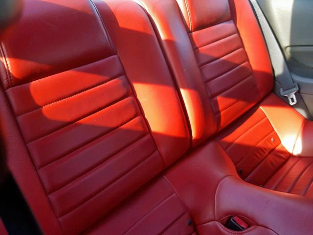 1ZVFT82H355201370 - 2005 FORD MUSTANG GT RED photo 6