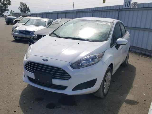 3FADP4AJXGM159746 - 2016 FORD FIESTA S WHITE photo 2