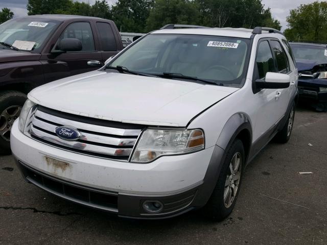 1FMDK05W58GA07775 - 2008 FORD TAURUS X S WHITE photo 2