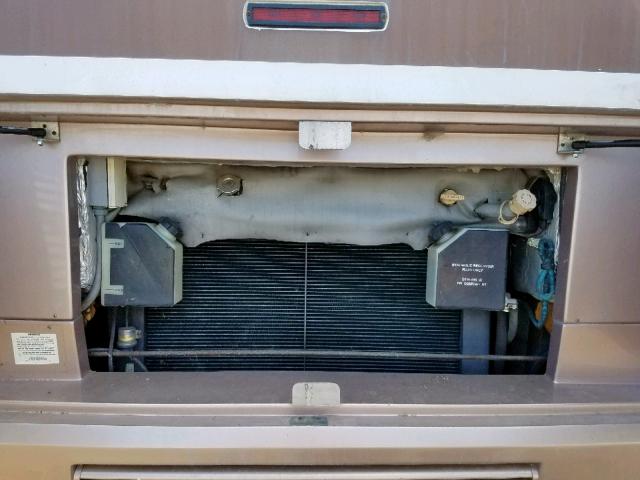 4UZ6XFBC2WC944286 - 1998 FREIGHTLINER MOTORHOME BEIGE photo 7