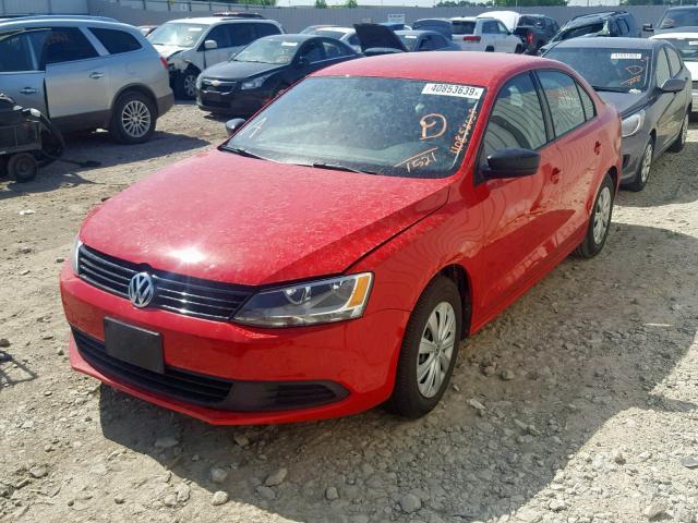 3VW2K7AJXEM421521 - 2014 VOLKSWAGEN JETTA BASE RED photo 2