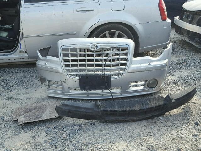 2C3KA73W36H514786 - 2006 CHRYSLER 300C SRT-8 SILVER photo 9