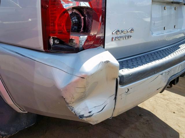 1J8HG58246C127562 - 2006 JEEP COMMANDER GRAY photo 10