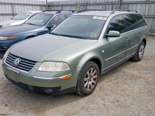 WVWVD63B32E370066 - 2002 VOLKSWAGEN PASSAT GLS GREEN photo 2