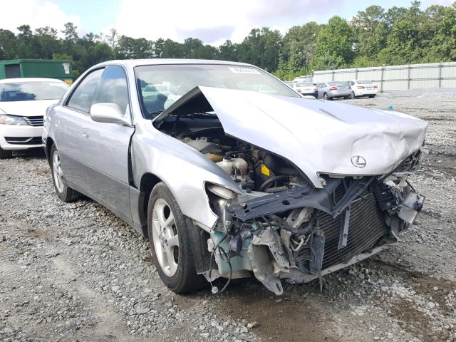 JT8BF28G210304743 - 2001 LEXUS ES 300 SILVER photo 1