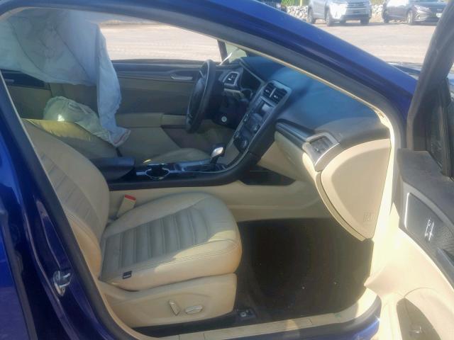 3FA6P0H72GR221767 - 2016 FORD FUSION SE BLUE photo 5