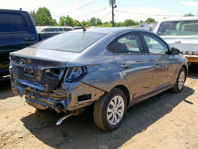 3KPC24A36KE083404 - 2019 HYUNDAI ACCENT SE GRAY photo 4